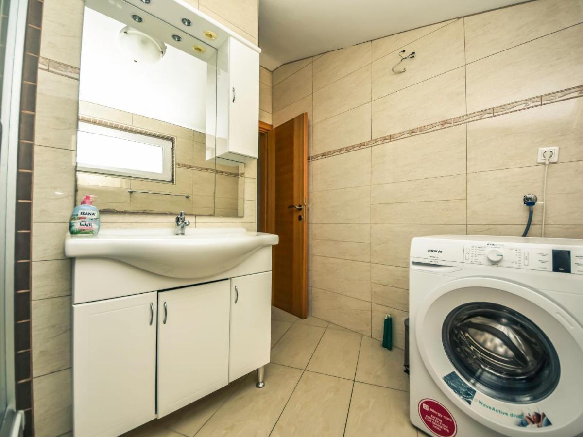 Apartment Tanja By Interhome 马斯莱尼察 外观 照片